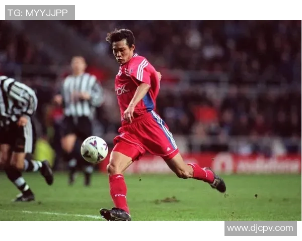 足球明星与女明星发型对比图揭示时尚潮流与个性魅力 足球明星与女明星发型对比图揭示时尚潮流与个性魅力