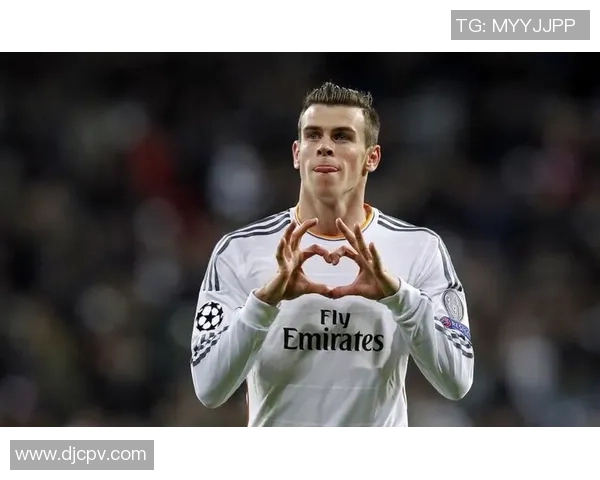 足球明星桌面壁纸精选高清图文展示让你随时感受足球魅力与激情 足球明星桌面壁纸精选高清图文展示让你随时感受足球魅力与激情